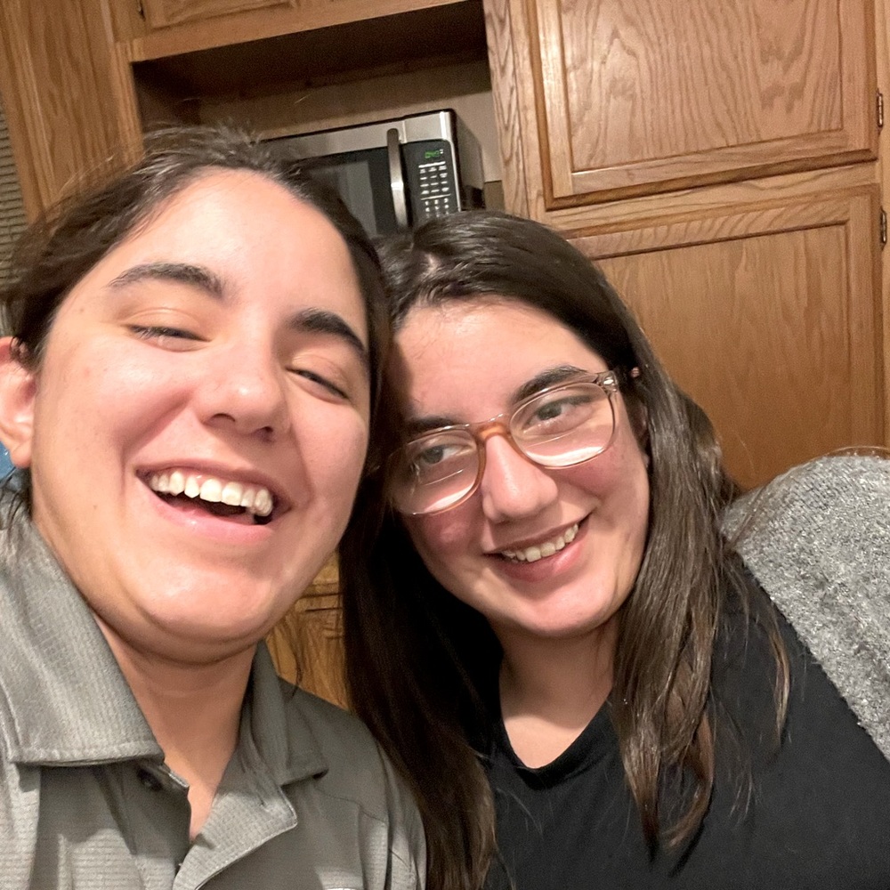 Meet your Posher, Ivie